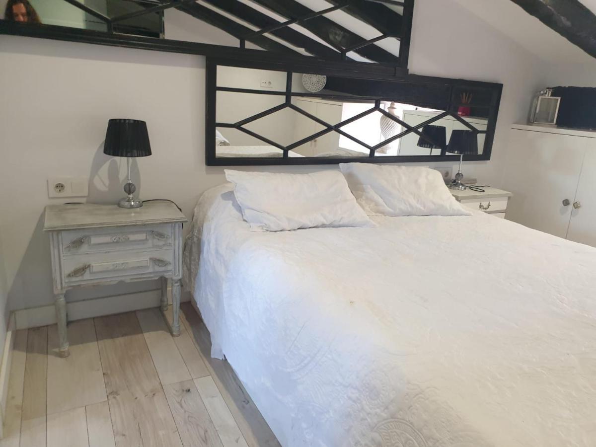 Atico Con Terraza Y Jacuzzi En El Centro Lejlighed Valencia Eksteriør billede