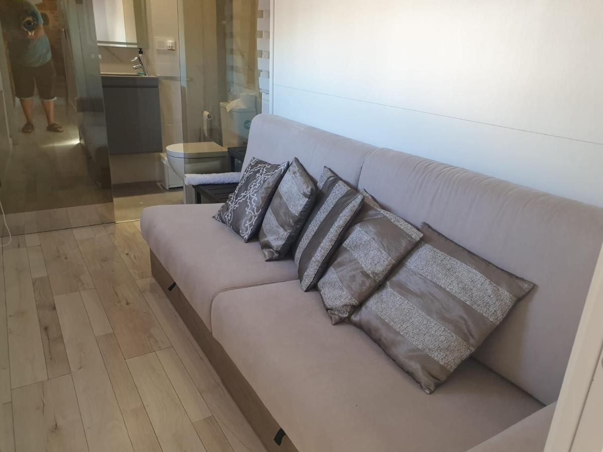 Atico Con Terraza Y Jacuzzi En El Centro Lejlighed Valencia Eksteriør billede
