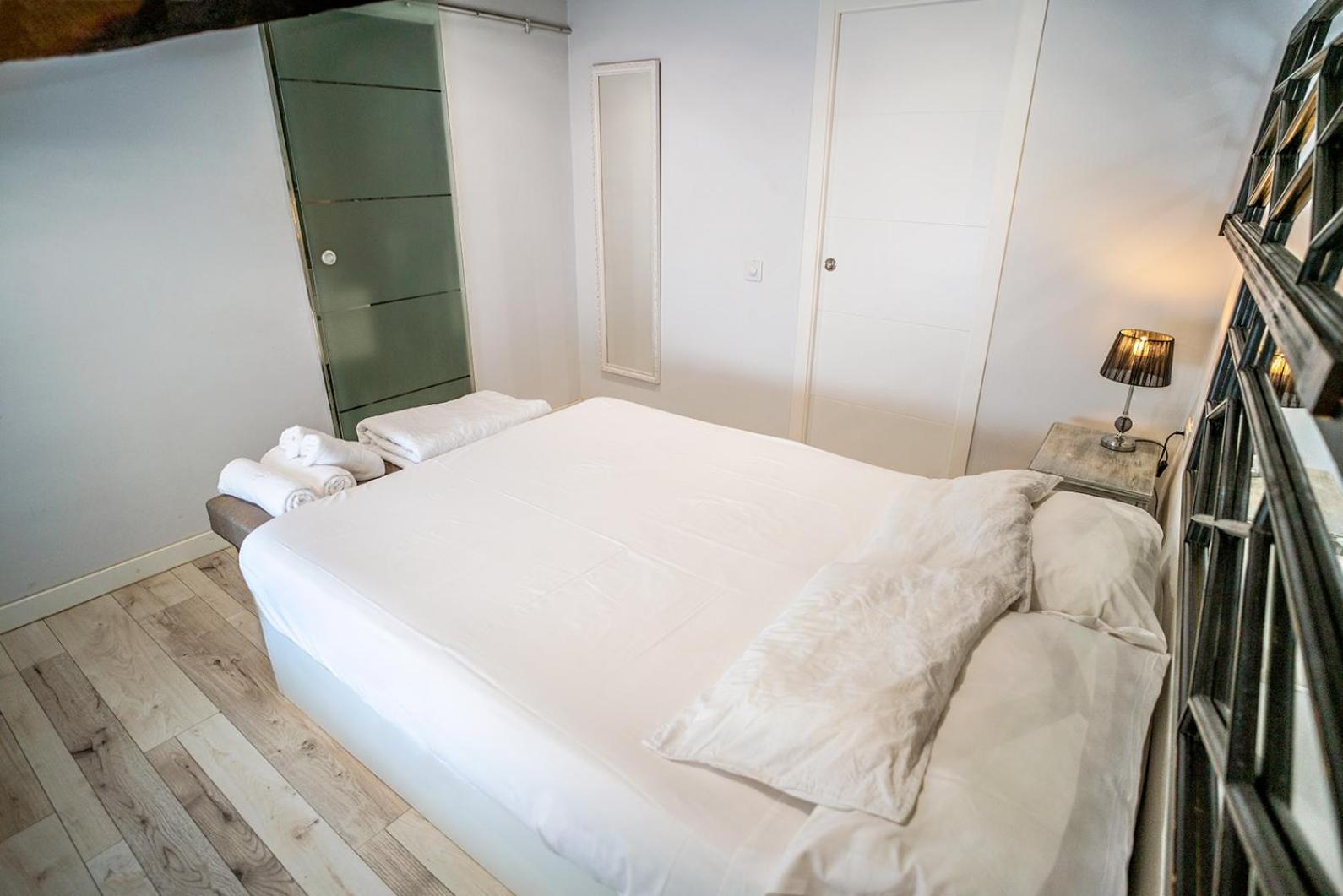 Atico Con Terraza Y Jacuzzi En El Centro Lejlighed Valencia Værelse billede